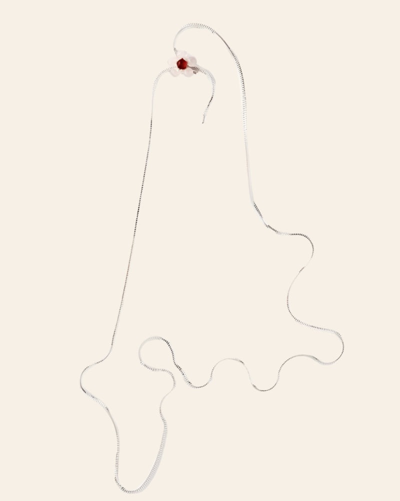 MUSSELS AND MUSCLES Lissom Daisy Adjustable Necklace