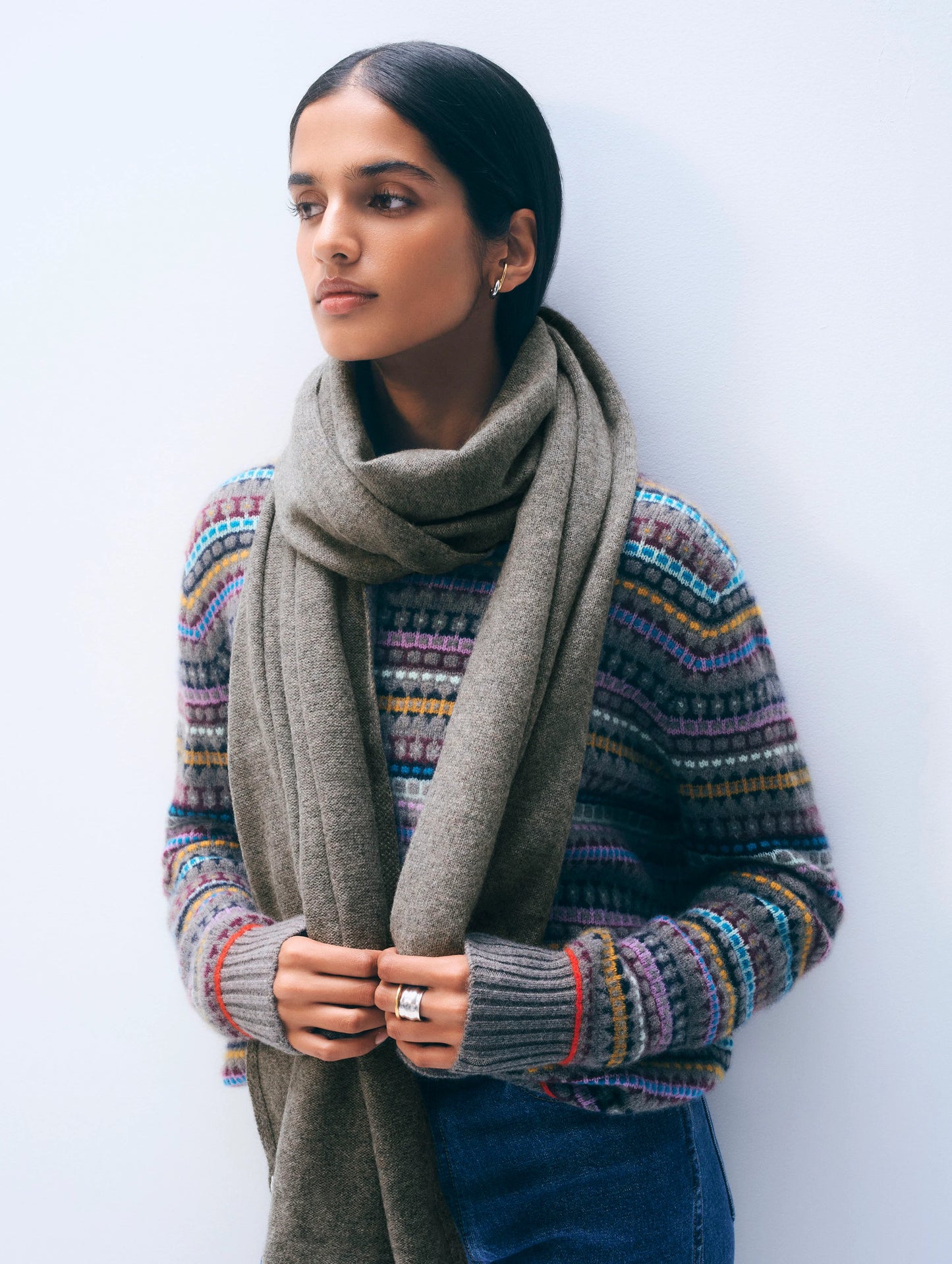 WHITE & WARREN Ashen Brown Cashmere Mini Scarf